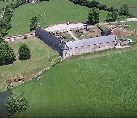 Chateau De Franquetot & D Day Collins Museum Sainte-Mere-Eglise Exterior foto